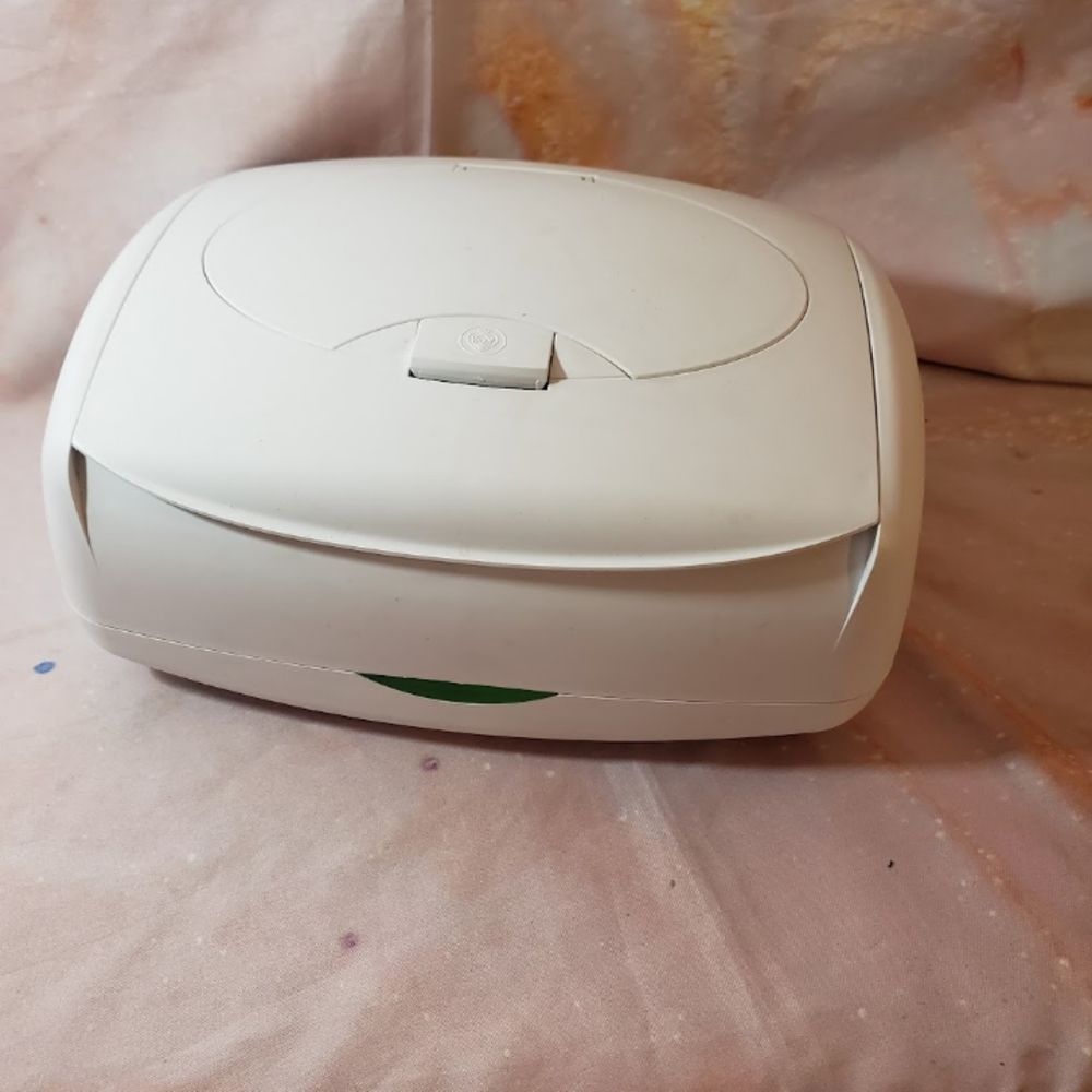 Wipe warmer